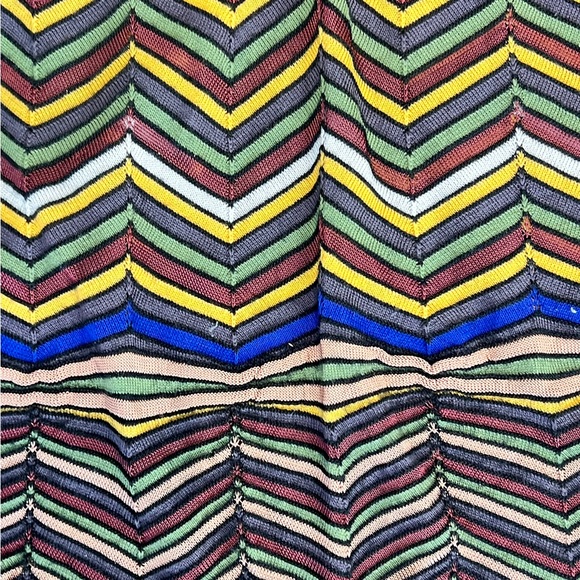 M Missoni v neck knit zig zag top - Picture 3 of 6